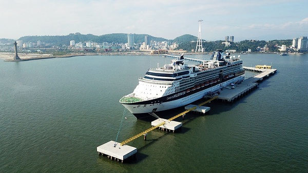 Giao th&ocirc;ng thuận tiện l&agrave; đ&ograve;n bẩy lớn cho du lịch bứt ph&aacute;