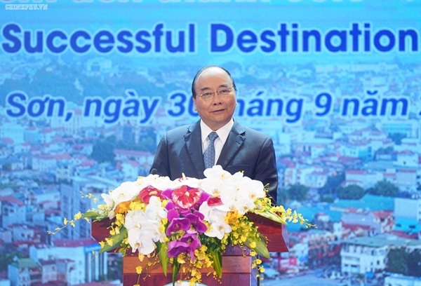 Thủ tướng Nguyễn Xuân Phúc phát biểu tại Hội nghị (Ảnh: VGP/Quang Hiếu)