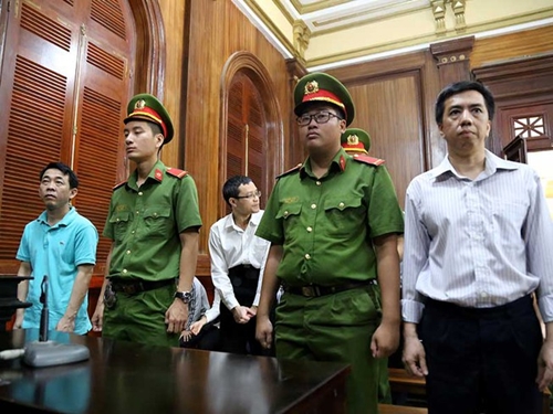 Mức án của 12 bị cáo vụ VN Pharma nhập thuốc giả