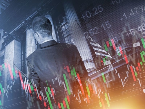 Hàng loạt cổ phiếu bị tạm dừng giao dịch do chậm nộp báo cáo tài chính