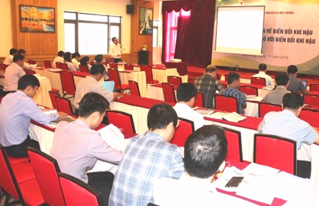Đà Nẵng: Hội nghị tập huấn nâng cao kỹ năng ứng phó BĐKH 8 tỉnh, thành phố miền Trung