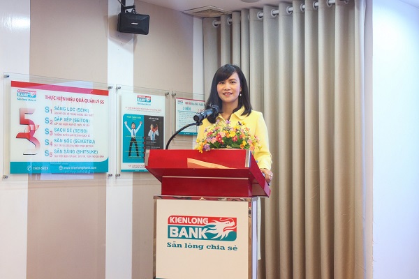 Bà Trần Tuấn Anh - TGĐ Kienlongbank phát biểu tại Lễ quay số