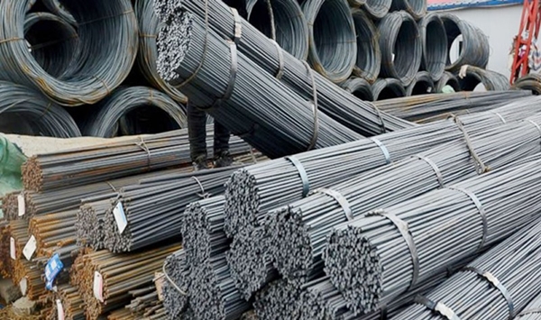 Ngành thép đối diện nhiều rủi ro