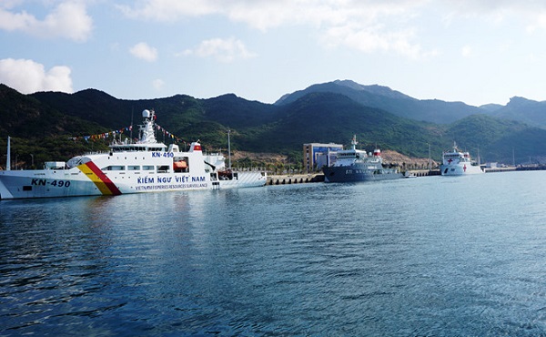 Quy định về người và phương tiện ra vào cảng quốc tế Cam Ranh