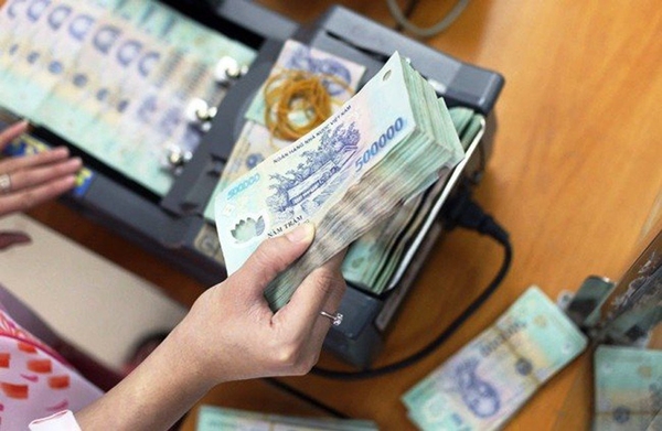 Thép Sông Hồng tiếp tục vào 'sổ đen'