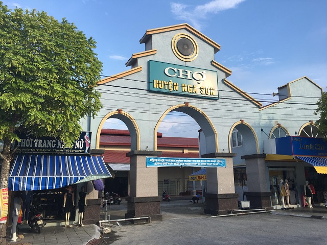 Thanh Hóa: Ban quản lý chợ tăng giá dịch vụ , tiểu thương phản ứng gay gắt?