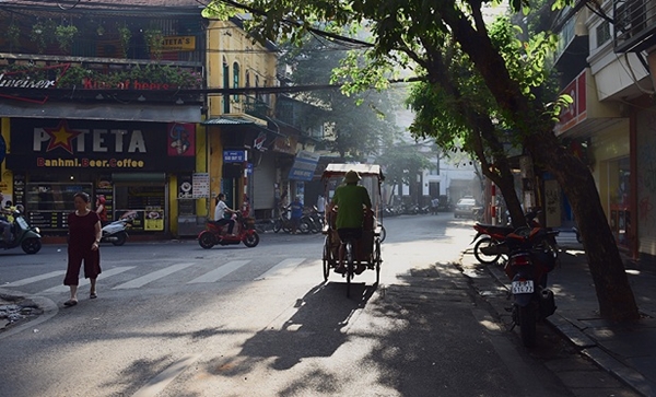 Dự báo thời tiết 10/10: Bắc Bộ giảm mưa, nền nhiệt tăng nhẹ