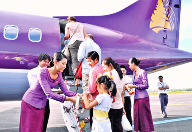 H&agrave;ng h&agrave;ng kh&ocirc;ng campuchia