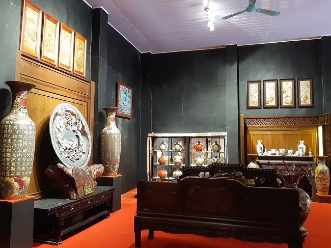 Du lịch 'Bát Tràng - chợ chiều'