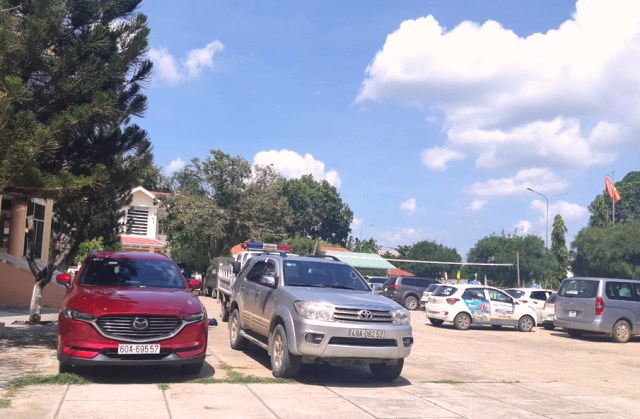 xe &ocirc; t&ocirc; biển lạ