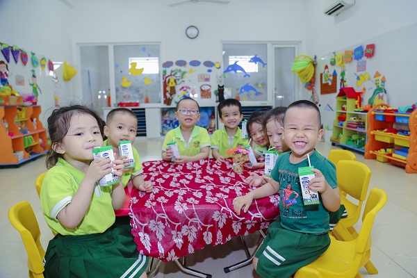 Cho đến năm học 2018-2019, quy mô chương trình SHĐ được mở rộng ra phạm vi toàn TP. Đà Nẵng với sự tham gia của 330 trường học, cơ sở giáo dục với số lượng trẻ tham gia uống sữa là hơn 47.000 trẻ em.