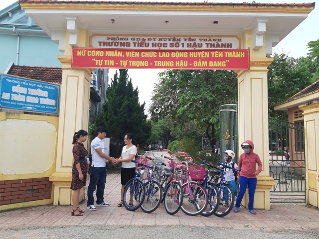 Nghệ An: Trao tặng hơn 30 xe đạp cho học sinh nghèo vượt khó