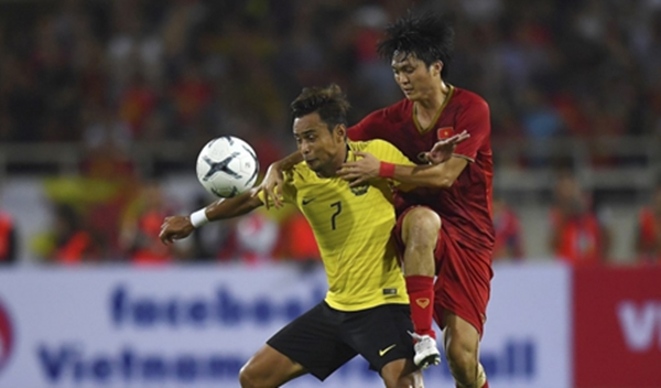 HLV Park Hang Seo loại Tuấn Anh trong trận gặp Indonesia