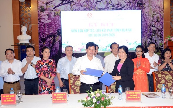 Ký kết hợp tác du lịch giữa Nghệ An và Đắk Lắk