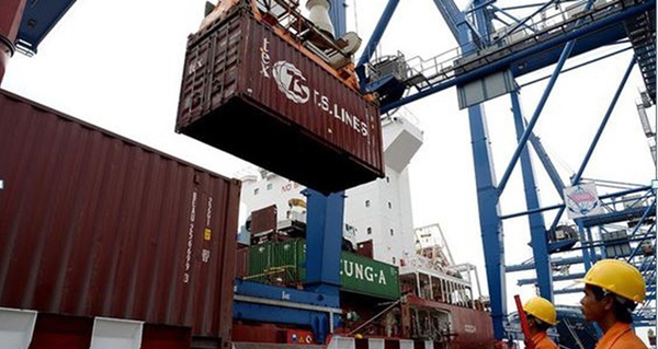 Còn hơn 3.800 container phế liệu nhựa tồn dư tại cảng biển Việt Nam