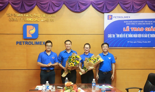 Petrolimex Nghệ An: Trao giải thưởng cuộc thi “Tìm hiểu về hệ thống nhận diện và bảo vệ thương hiệu PETROLIMEX”