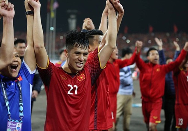 Trung vệ Trần Đình Trọng kịp tham dự SEA Games 30?