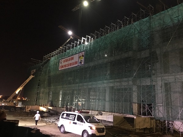 Hải Dương: Sập giàn giáo tại công trình Trung tâm Văn hóa Xứ Đông, thương vong chưa rõ