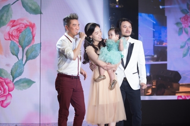 Ca sĩ Đàm vĩnh Hưnbng