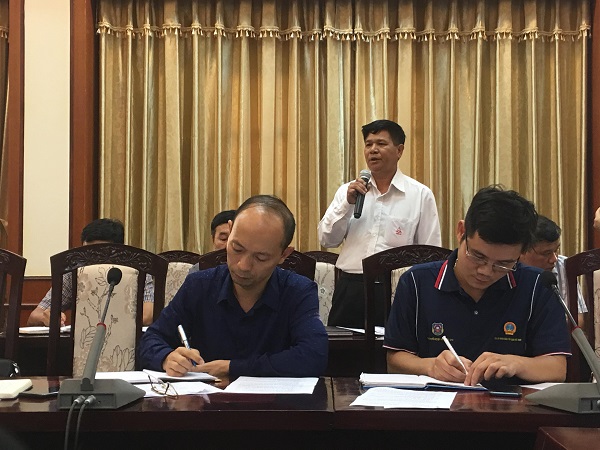 Ông Lê Văn Toản, Chỉ huy trưởng công trình (đại diện liên doanh nhà thầu) phát biểu tại buổi họp báo