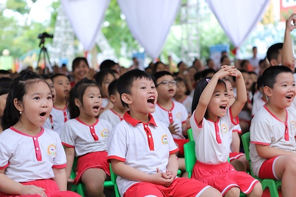 Tại Việt Nam, có 17 tỉnh/thành triển khai Chương trình Sữa học đường và đạt được những kết quả bước đầu trong cải thiện tình trạng thể chất của các em học sinh.