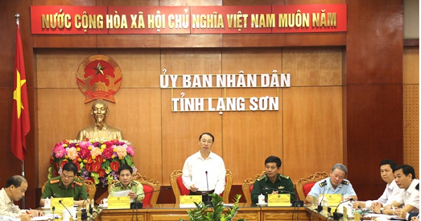 Phó Chủ tịch UBND tỉnh Lạng Sơn, Nguyễn Công Trưởng phát biểu tại hội nghị