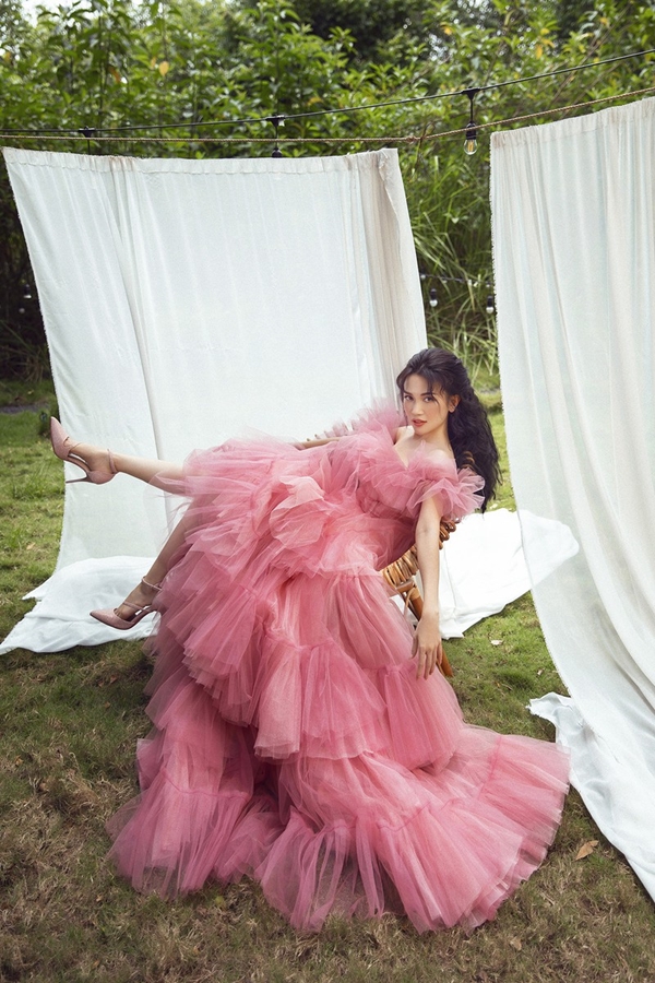 Từ trước đến nay, hình ảnh quyến rũ, Từ trước đến nay, hình ảnh quyến rũ,