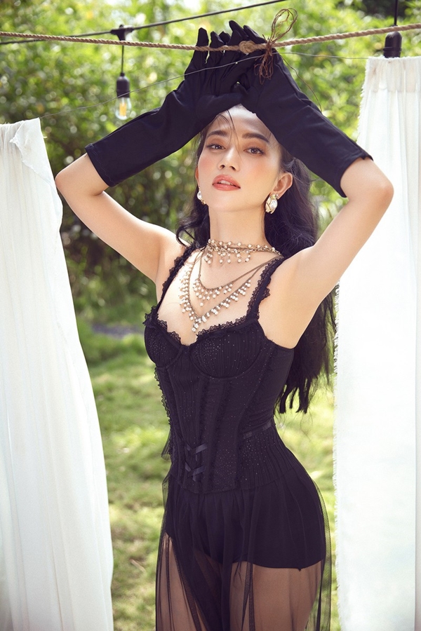 Từ trước đến nay, hình ảnh quyến rũ, Từ trước đến nay, hình ảnh quyến rũ,