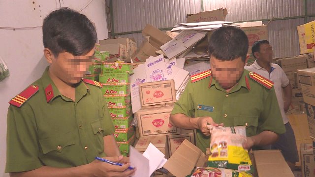 Đắk Lắk: Cảnh sát phát hiện gần 12 tấn bột nêm và bột ngọt giả