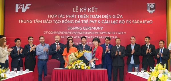 PVF & CLB FK Sarajevo ký thỏa thuận hợp tác phát triển toàn diện