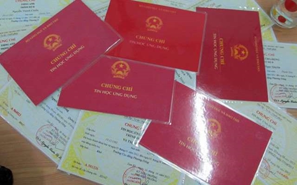 Xử lý nghiêm vi phạm trong cấp văn bằng, thuê làm luận án