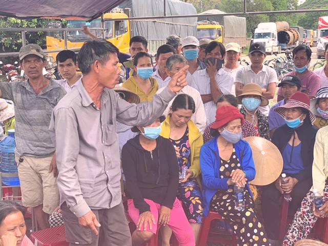 tại buổi đối thoại người