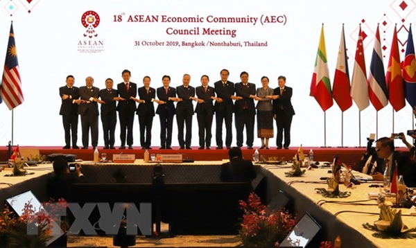 Việt Nam nỗ lực góp phần thắt chặt, củng cố tinh thần đoàn kết ASEAN