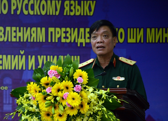Trung tướng Ngô Minh Tiến, Phó tổng Tham mưu trưởng phát biểu tại buổi lễ.