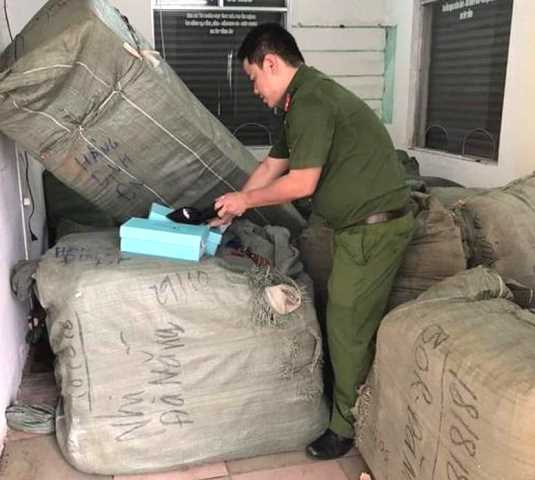 Đà Nẵng: Phát hiện 71 kiện hàng không rõ nguồn gốc trên tàu SE19