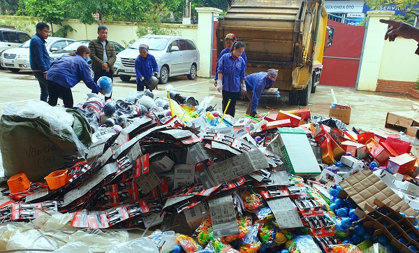 Lạng Sơn: Tiêu hủy số lượng lớn hàng hóa nhập lậu