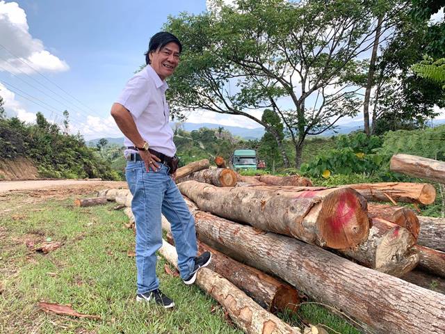 Huyện Kon Plông- Kon Tum: Để lâm tặc phá nát rừng, một phó giám đốc bị cách chức