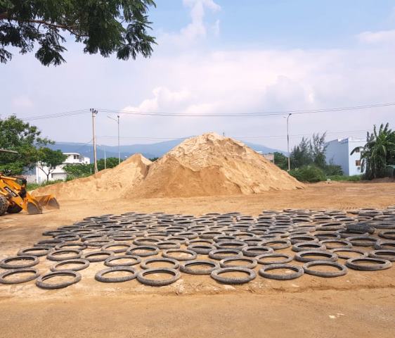 Đà Nẵng: “núi cát” trong khu dân cư gây ô nhiễm môi trường!