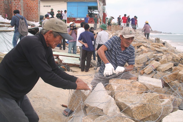 Người d&acirc;n k&egrave; đ&acirc;sd