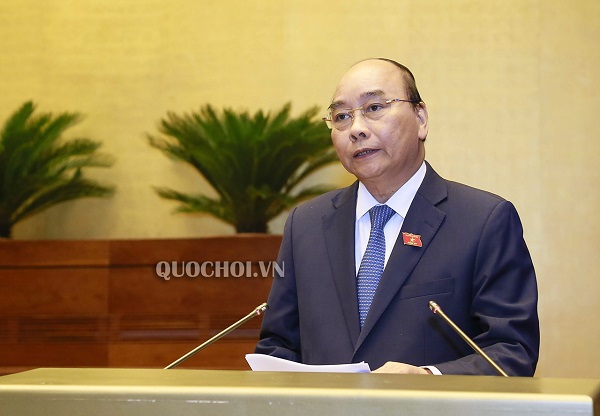 Thủ tướng Chính phủ Nguyễn Xuân Phúc báo cáo