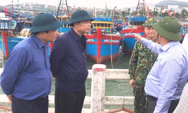 Bộ tỷường đăng cu&acirc;n cường