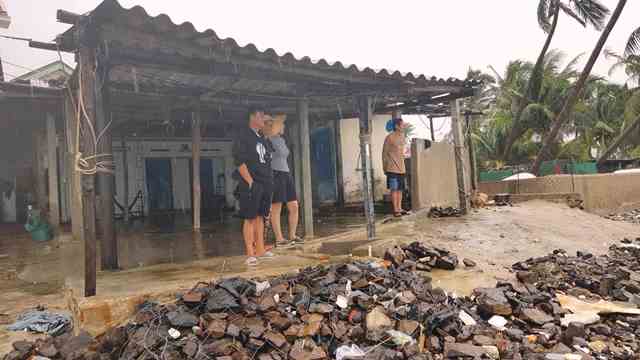 Người sđna thepo d&otilde;i