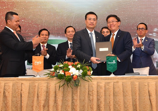Vietcombank bắt tay hợp tác với Tập đoàn bảo hiểm FWD