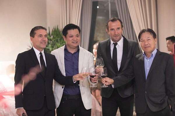 Nhiều kh&aacute;ch h&agrave;ng đ&aacute;nh gi&aacute; cao nội thất của EFC