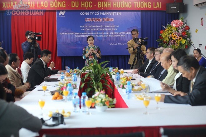 Bà Đinh Thị Như, Chủ tịch Hội đồng quản trị kiêm Tổng giám đốc Công ty Cổ phần Viet TN