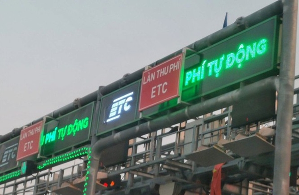 Bộ GTVT không chấp nhận việc VETC xin trả lại dự án thu phí không dừng