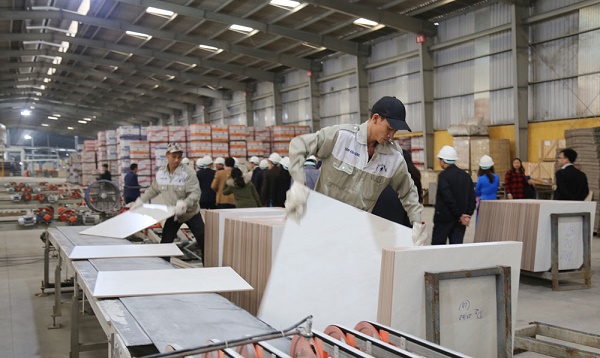 Tạo m&ocirc;i trường thuận lợi cho đầu tư, kinh doanh