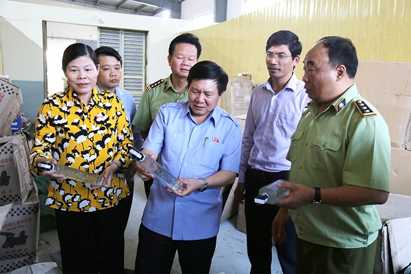 Giải bài toán gian lận thương mại về xuất xứ hàng hóa