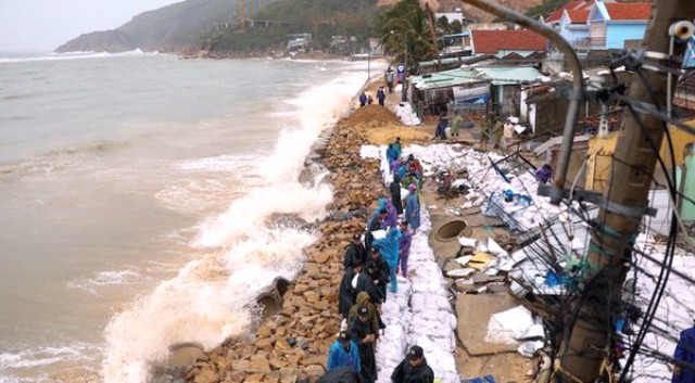 Bình Định: Chi 100 tỷ đồng xây kè chắn sóng bảo vệ làng chài