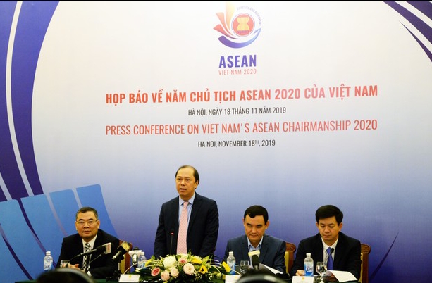 “Gắn kết và chủ động thích ứng” trong vai trò Chủ tịch ASEAN 2020